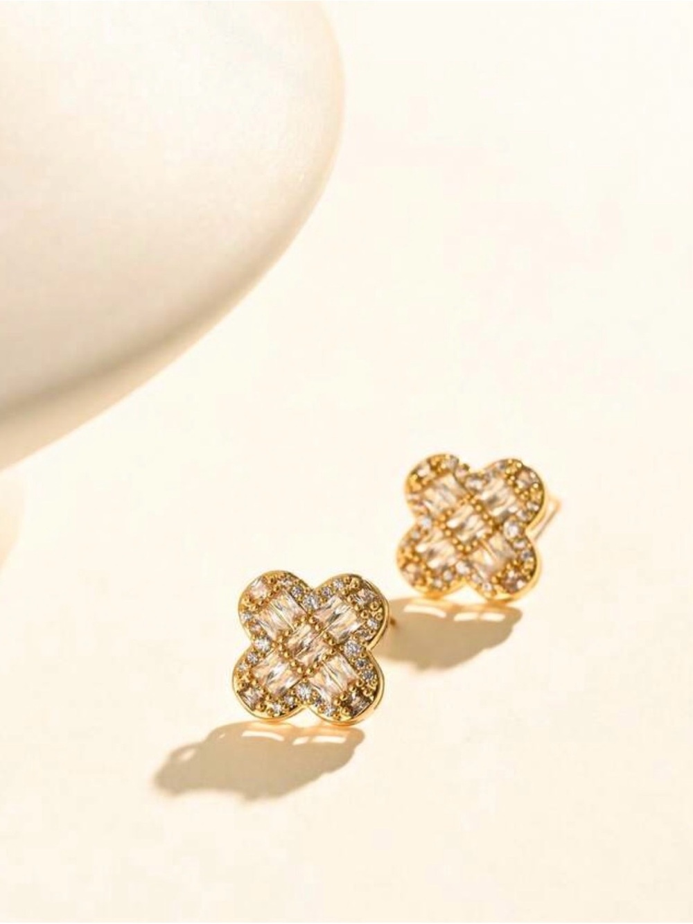 Fashion Jewelry Gold Crystal Clover Stud Earrings